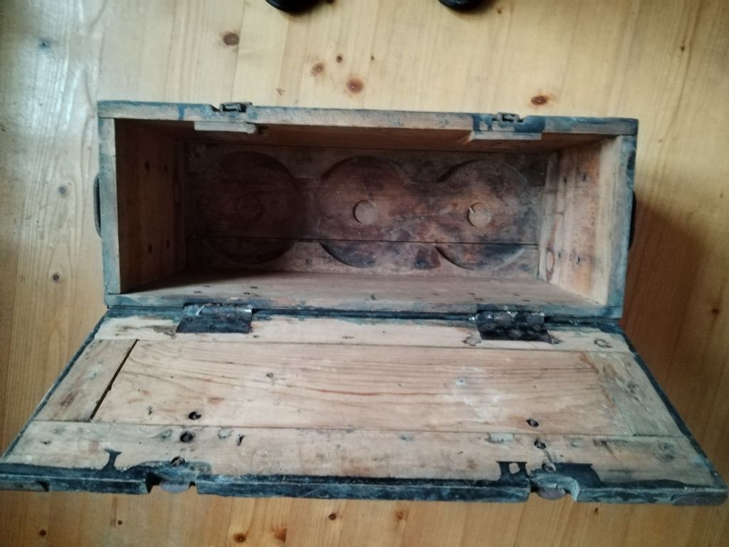 Скриня ,ящик ,Німечина