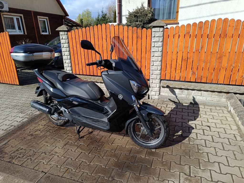 Sprzedam Yamahe x-max 125 w wersji iron max