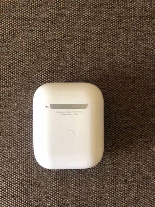 Наушники Apple AirPods