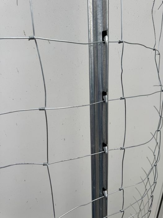 słupek metalowy do siatki leśnej L-2250 mm , siatka leśna