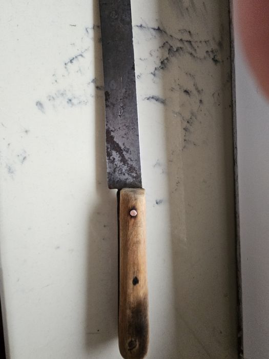 Stary noż z sygnaturą