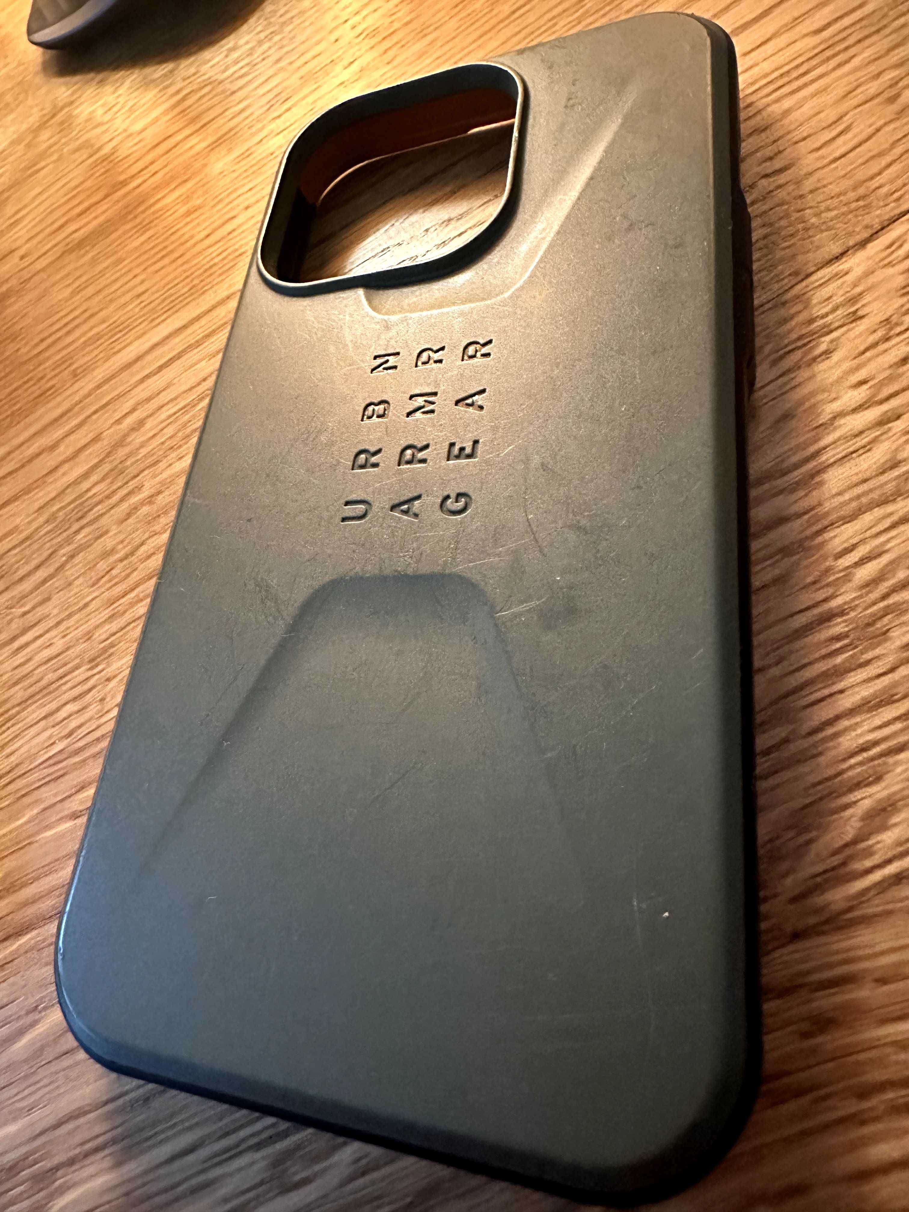 Etui pancerne plecki ochronne UAG Civilian do iPhone 14 Pro oliwkowe