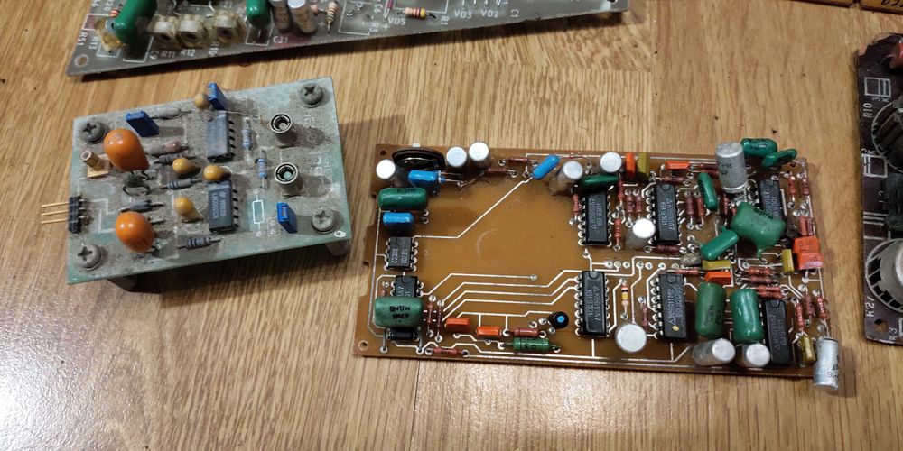 Платы ссср с калькулятора Искра-122 и др.