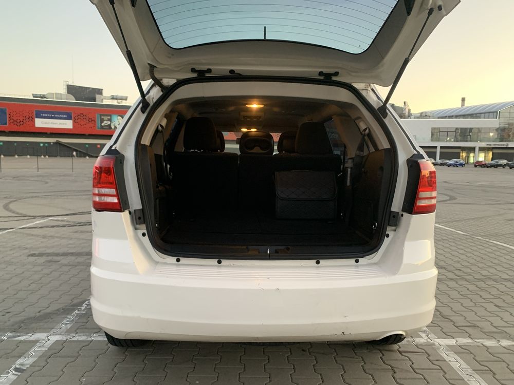 Dodge Journey 2.4 бензин 2013
