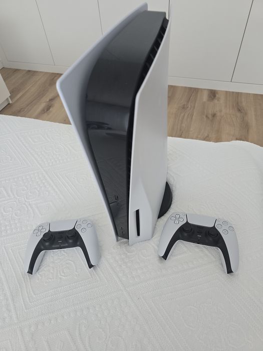 PS5 1TB + 2 comandos