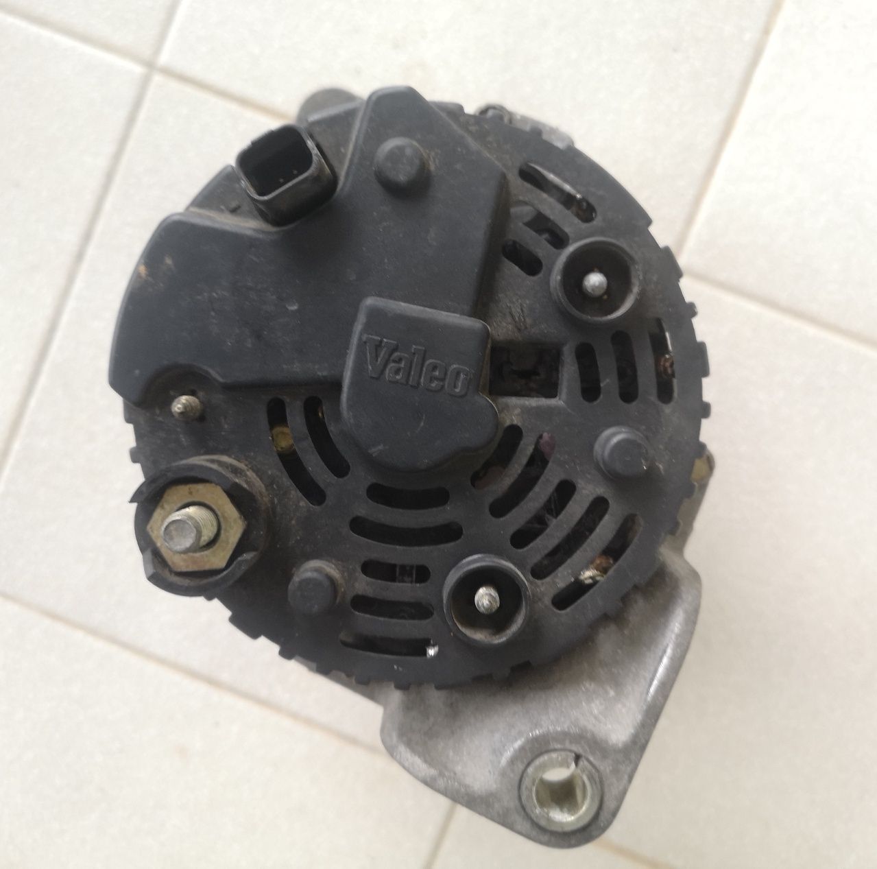 Alternador para Renault Clio 2001 1.9 diesel