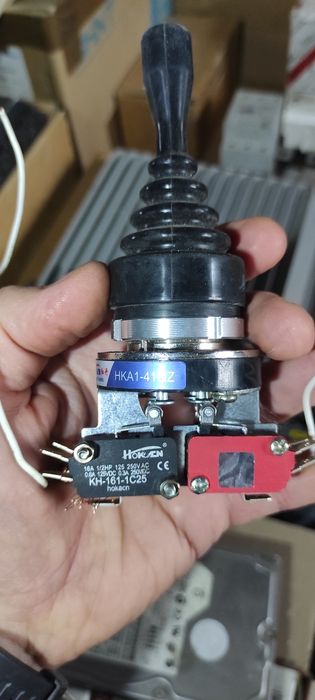 Промисловий джойстик HOKAN Electric HKA1-41QZ