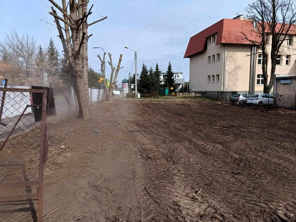 Tania Wycinka drzew karczowanie trawnik z rolki wywóz gałezi ogrodnik