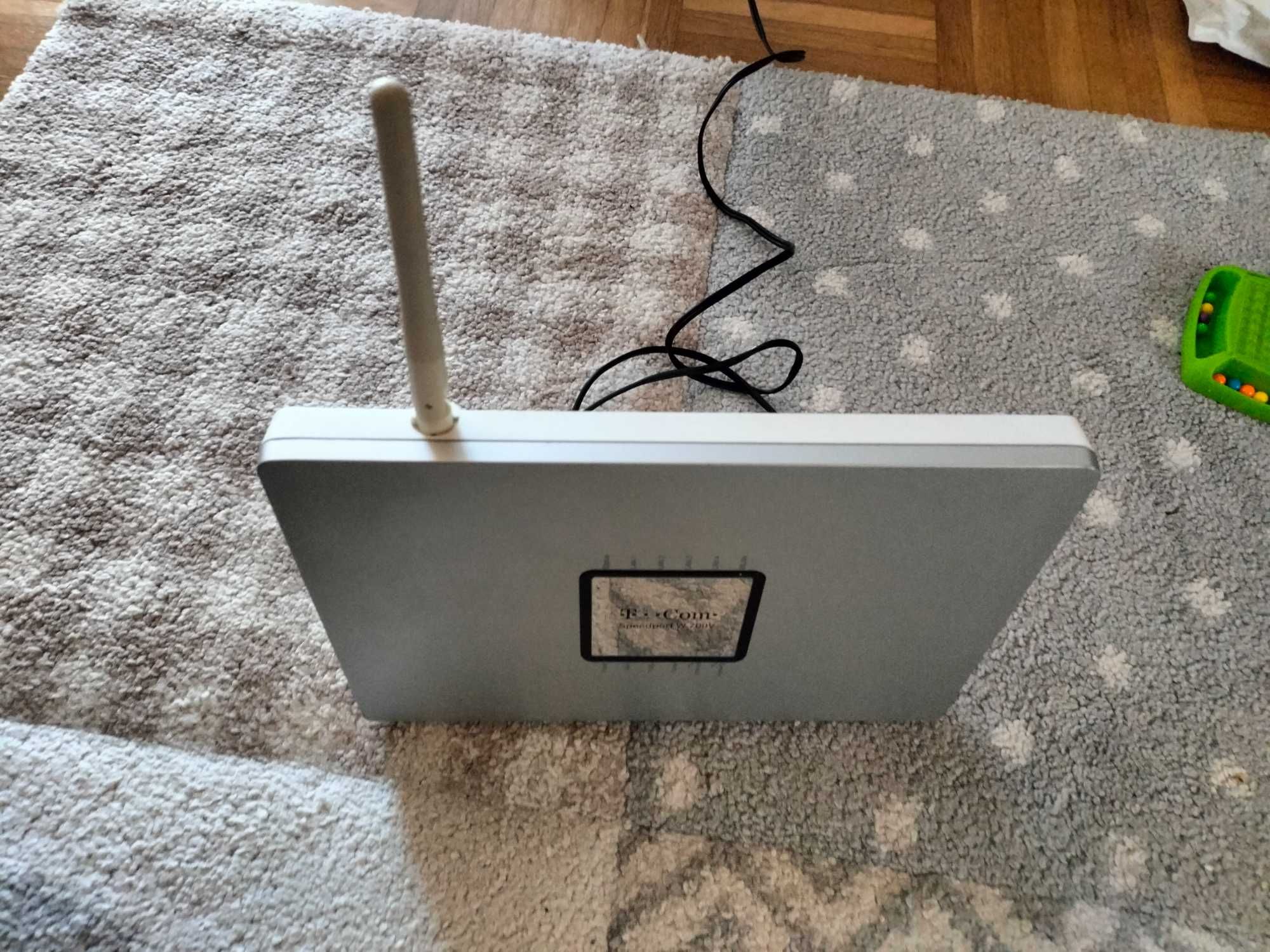 Продам wi-fi роутер T-Com Speedport W700V”.