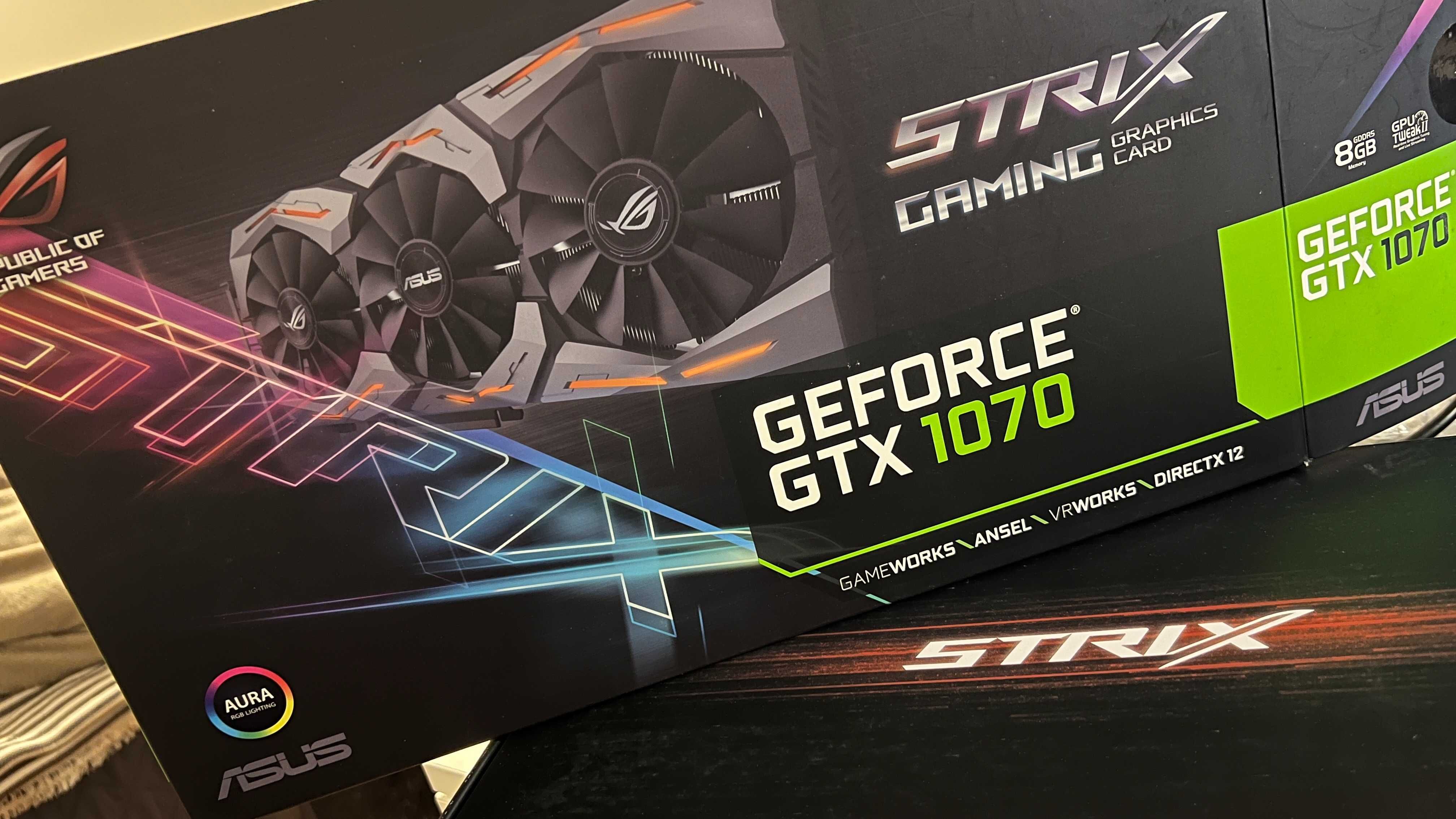 Placa gráfica Asus GeForce GTX 1070 Strix Gaming Aura RGB 8GB GDDR5