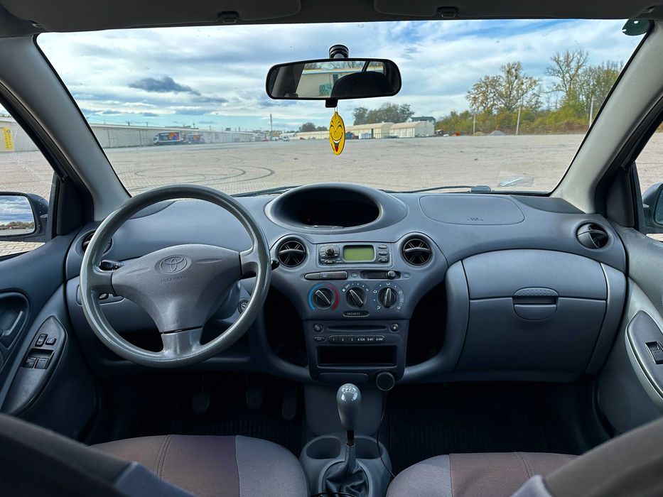2001 Toyota Yaris