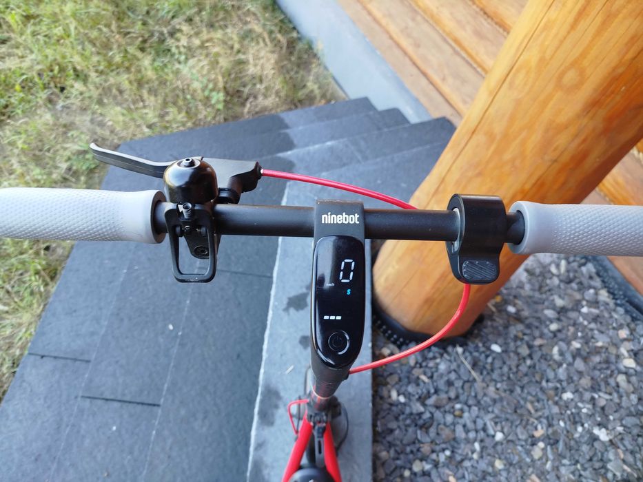 Hulajnoga Ninebot  Segway F 30D