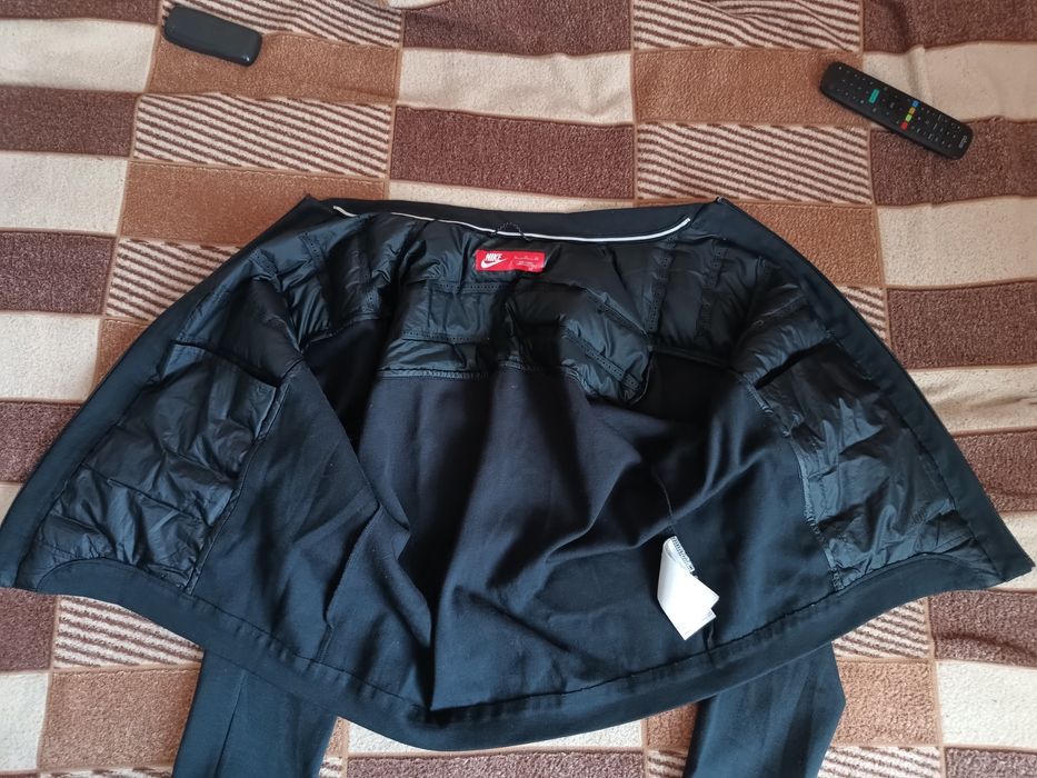 Куртка Nike Tech Fleece Aeroloft Bomber