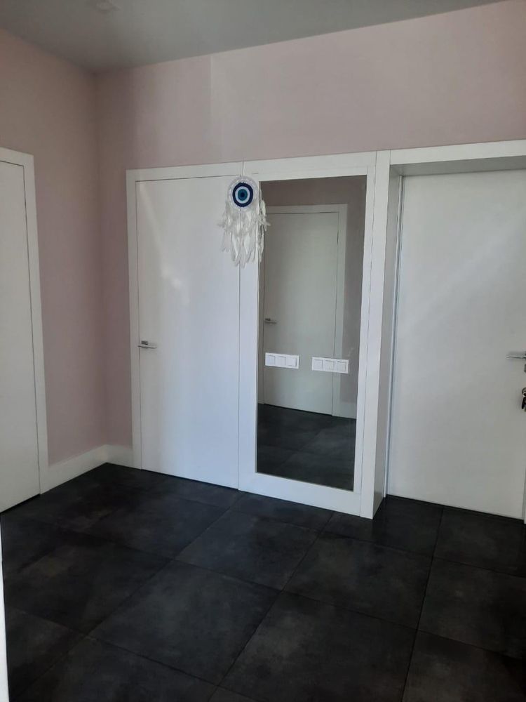Продам 2х ком центр vip