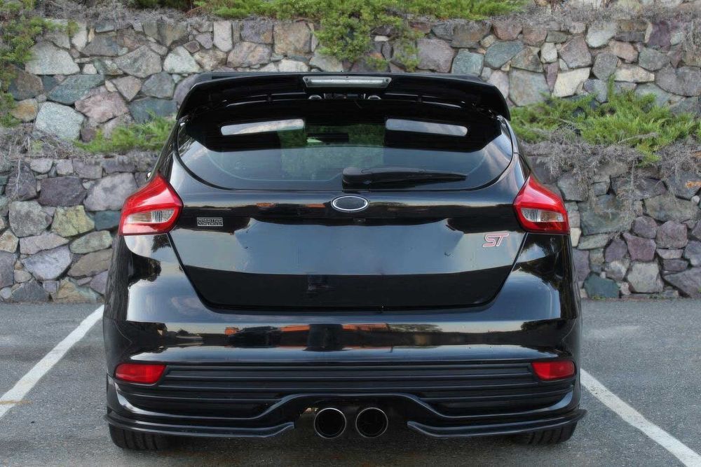 Ford Focus ST      2017