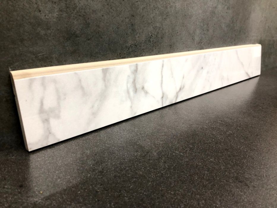 Cokół polerowany BIAŁY MARMUR Calacatta POŁYSK - gres Frost White