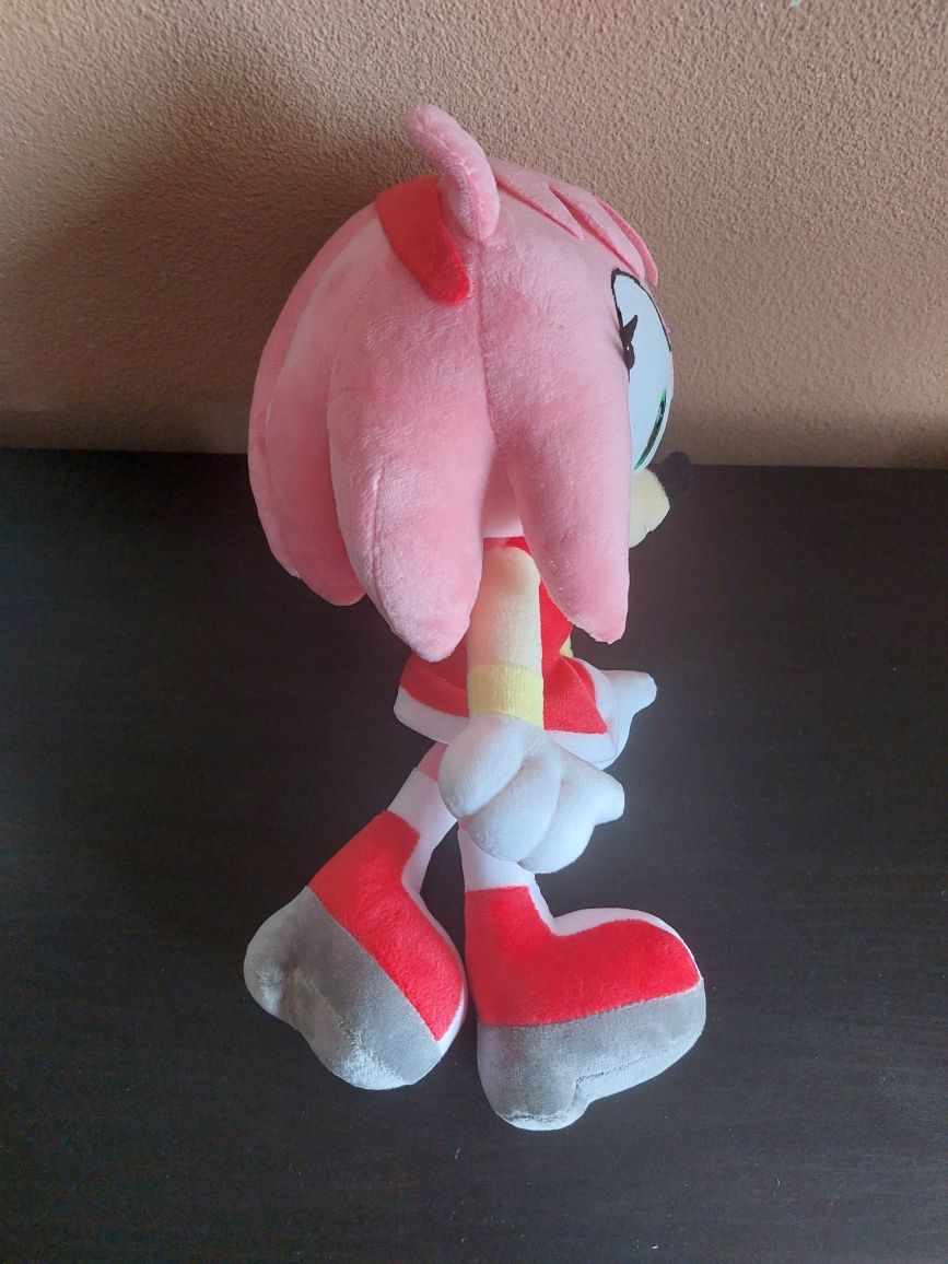 Peluche Amy da série Sonic NOVO