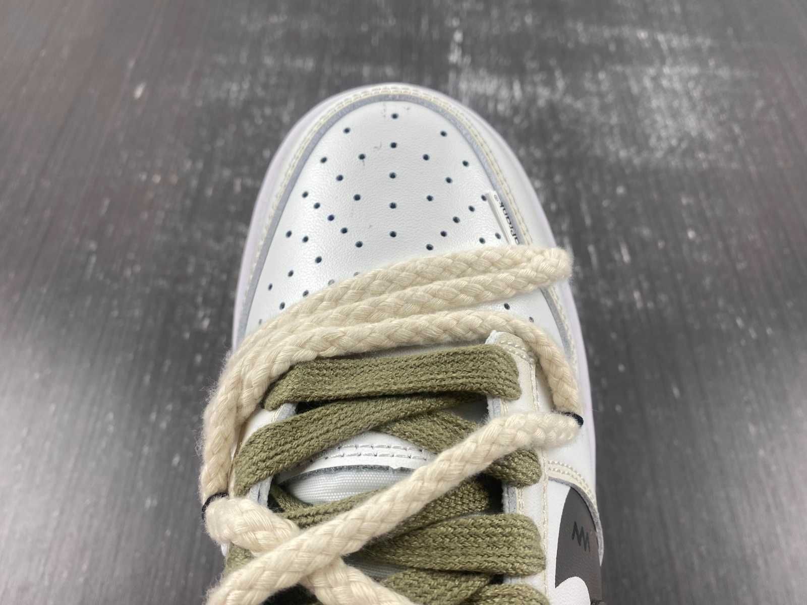 Nike Dunk Low Custom PandaPrank