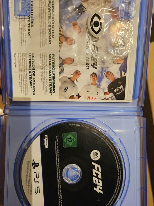 EA FC 24 para PS5, como novo. Ainda com DLC por resgatar