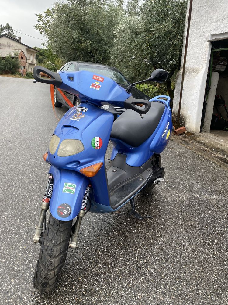 Aprilia Rally 50 troco por Casal Boss ou outra antiga com documentos