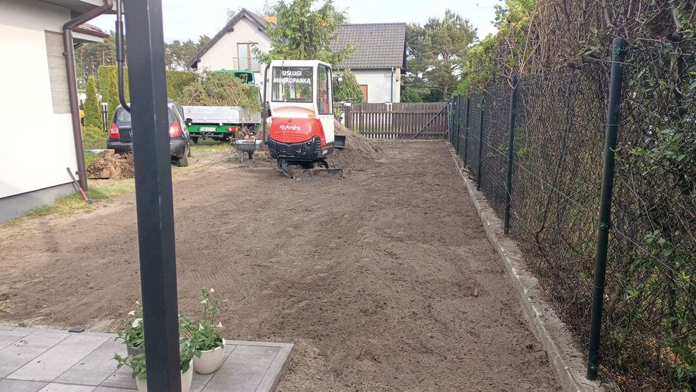 Usługi minikoparką