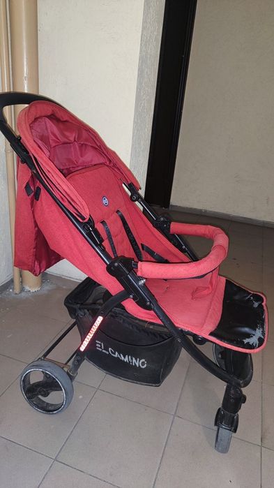 Прогулочная коляска