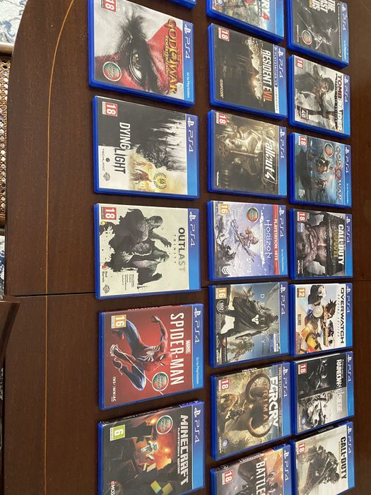 Múltiplos jogos usados da PS4 (ver a descrição)