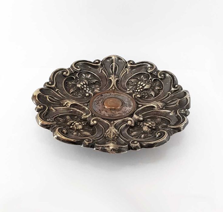 Secesyjna patera z sygnaturą autorską Jurst z orłem - Berlin XIX wiek