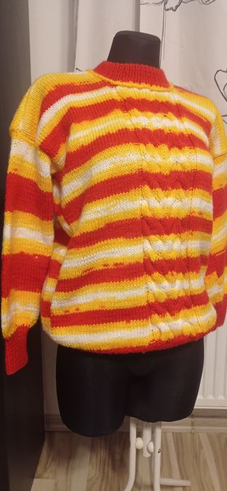 Sweter wełniany handmade-M/L NOWY