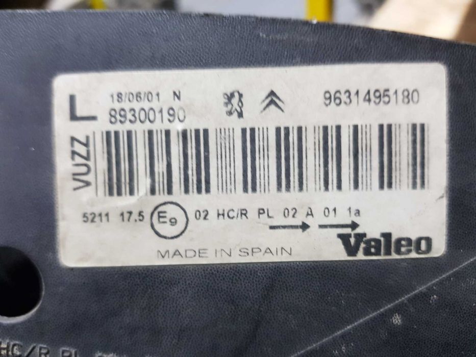 Фара Citroen Xsara Picasso 1999-2004p. дорестайл (VALEO)