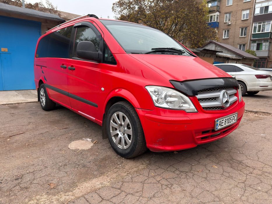 Продам Mercedes Vito 111 Оригинальный  пассажир