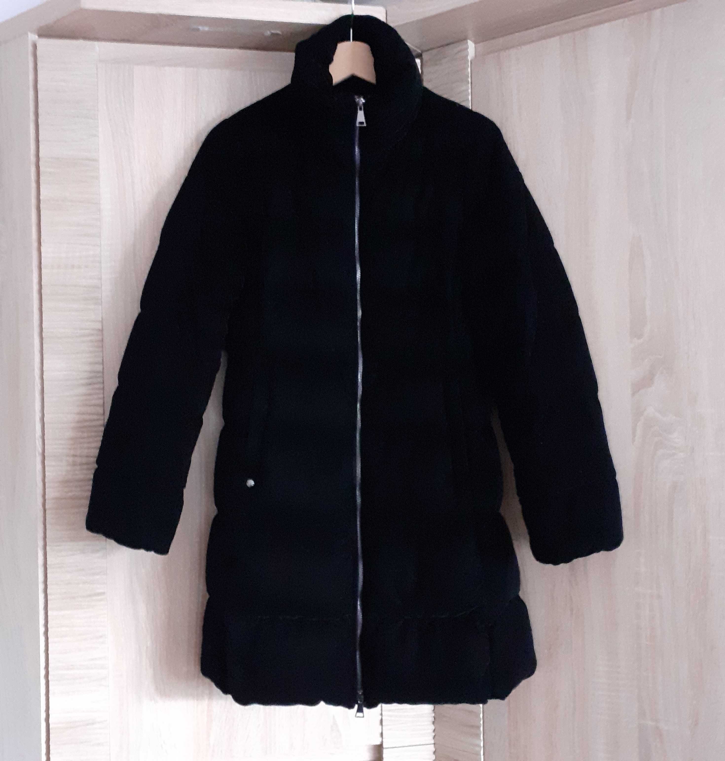 Pikowana welurowa puchowa kurtka // Massimo Dutti