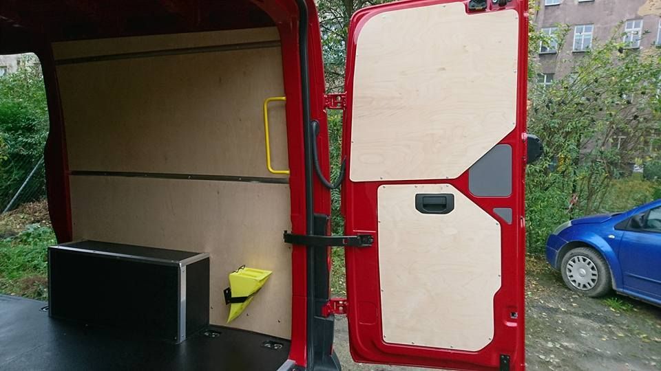 Zabezpieczenie aut dostawczych Volkswagen Crafter L2H2