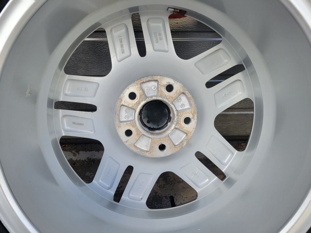 Гарни диски та гума Toureg Q7 Cayene