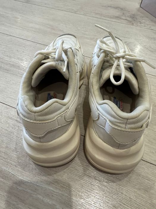 Продам кросівки жіночі Skechers Bobs Bamina