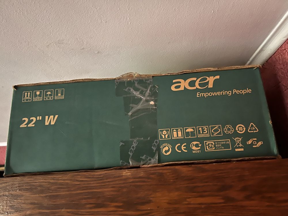 Монитор Acer X222W 22