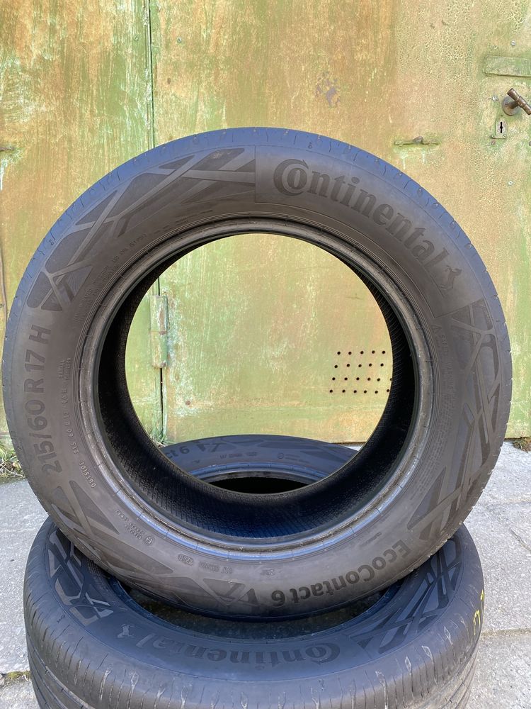 Продаю шини 215/60R17