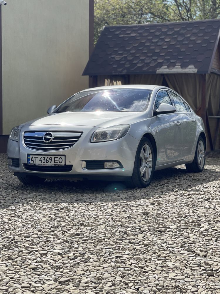 Opel Insignia / 2010 / 2.0d / Top