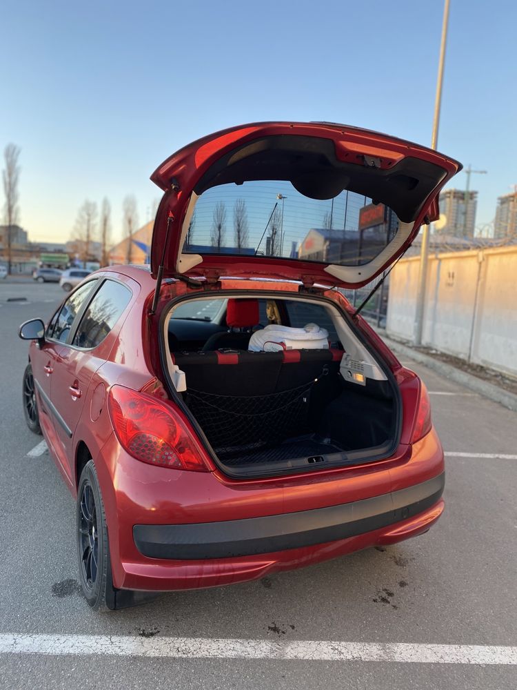 Продам Пежо Peugeot 207