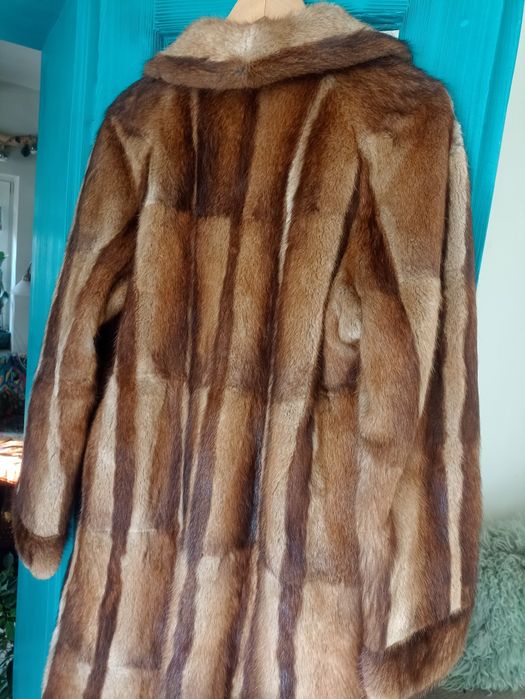 Futro długie z piżmaków futro z dzikich norek