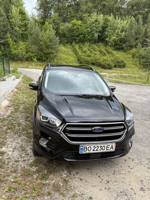 Ford Escape 2017 рік