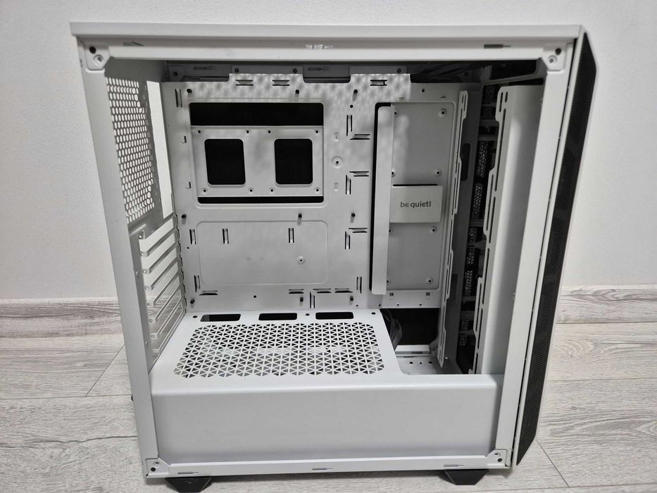 без однієї кришки корпус be quiet! Pure Base 500 White Шумка. Trade-in