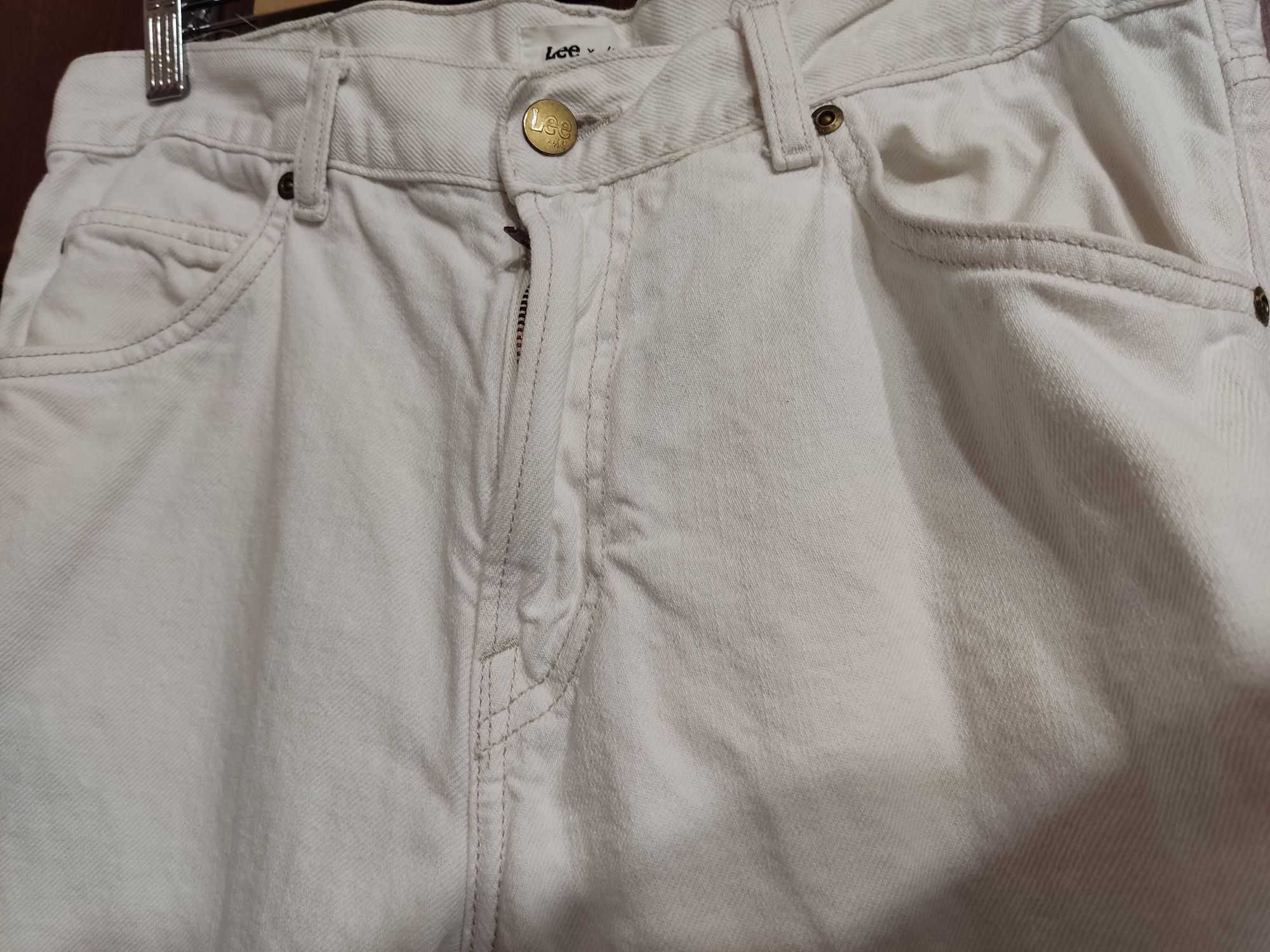 Spodnie białe męskie chłopięce LEE bdb w33 l32