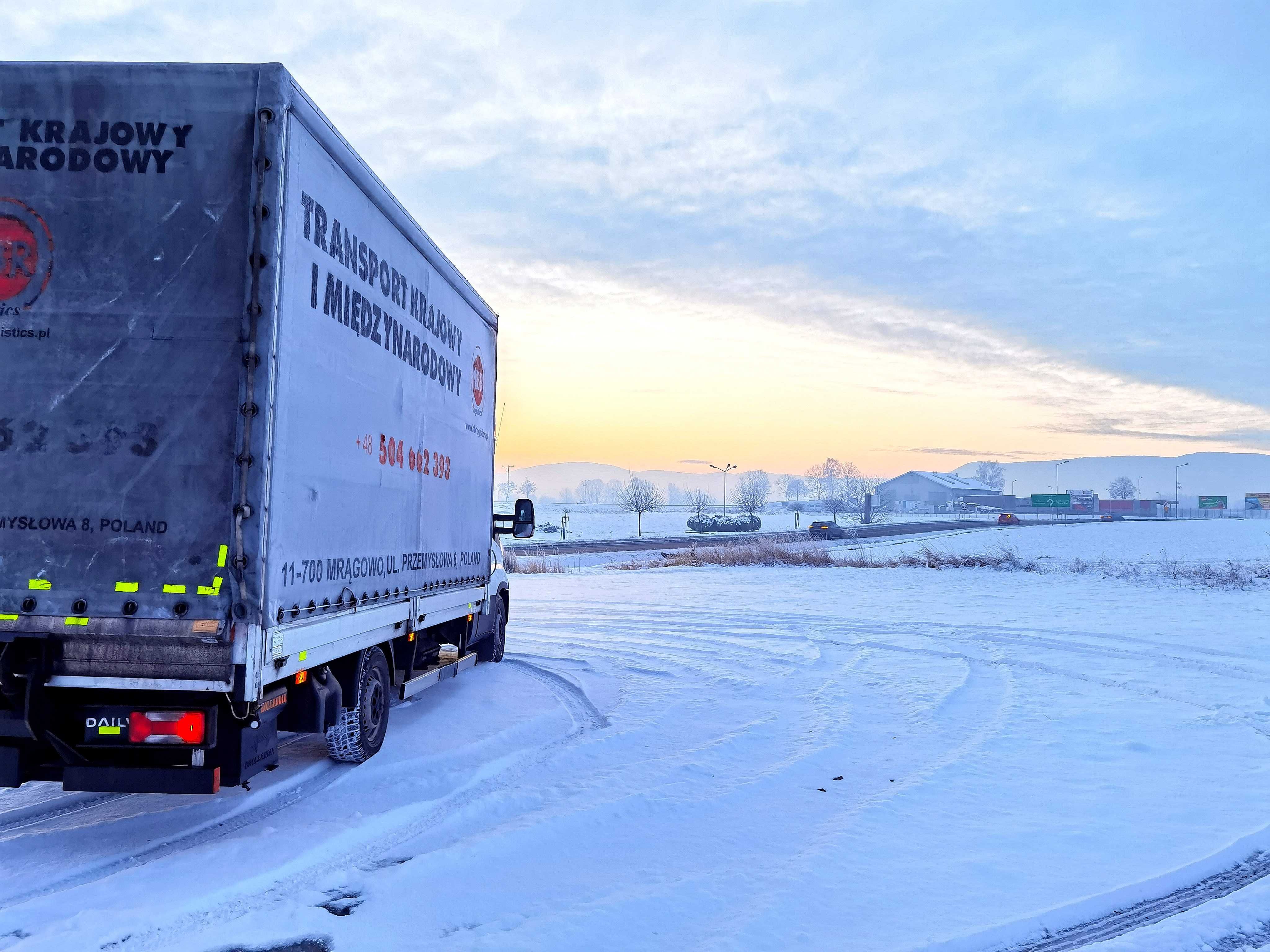 Transport TIR BUS Przeprowadzki ciężarówka solówka USŁUGI TRANSPORTOWE