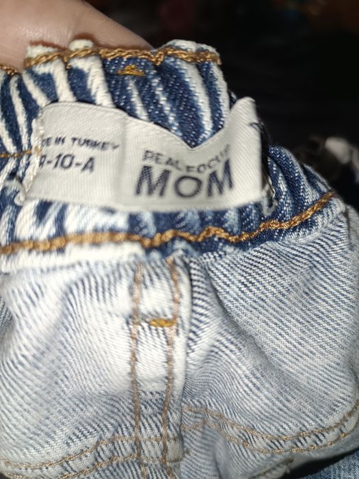 Брюки жіночі білі джинси