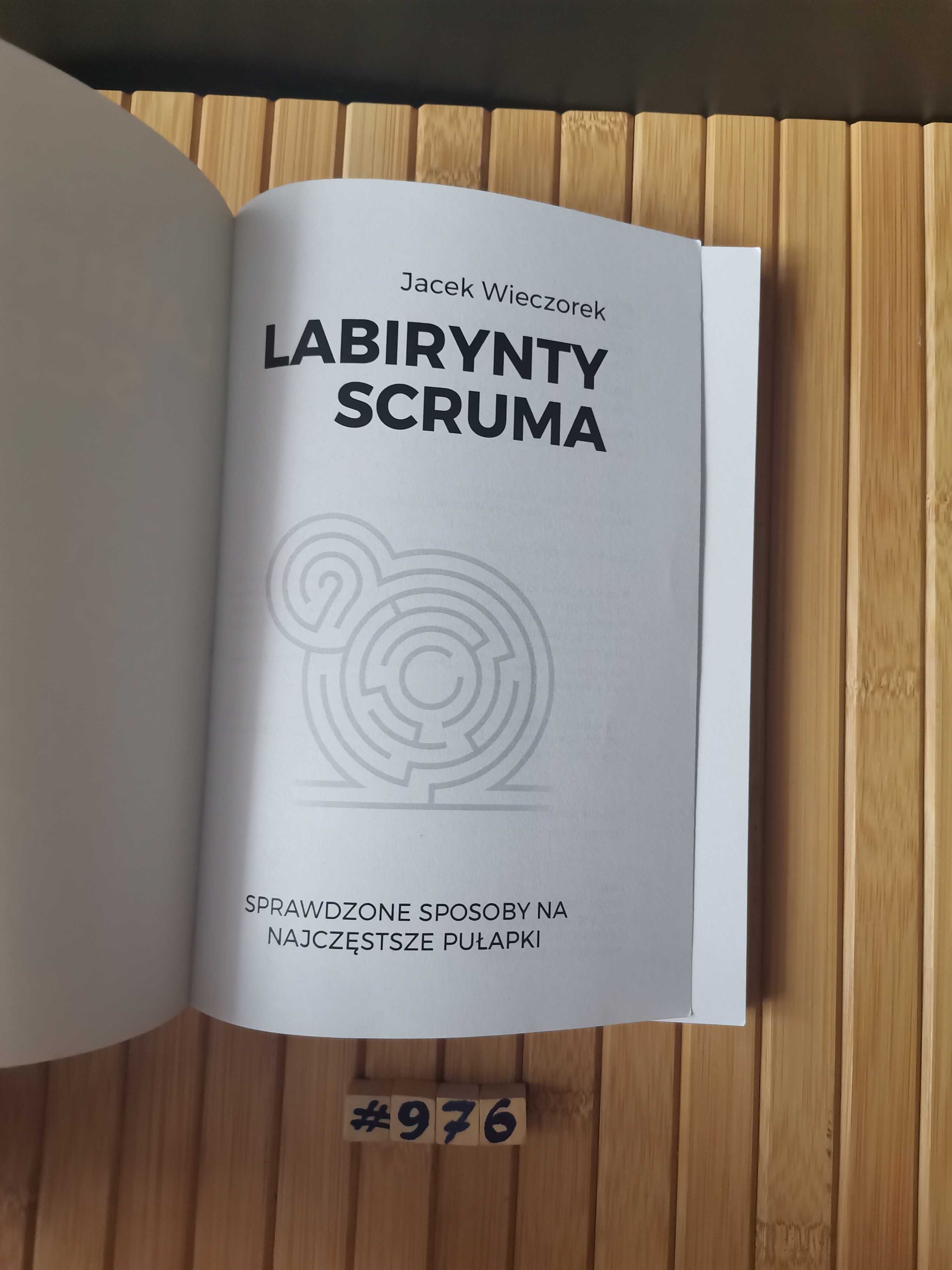 Wieczorek Labirynty Scruma Real foty