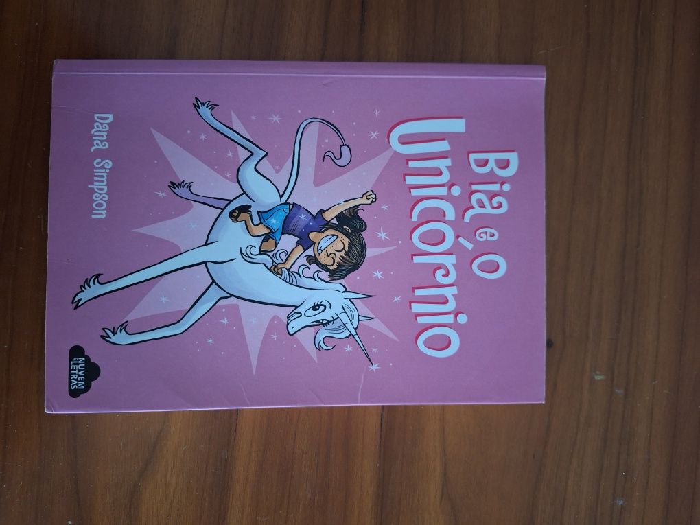Livros colecção Bia e o Unicórnio