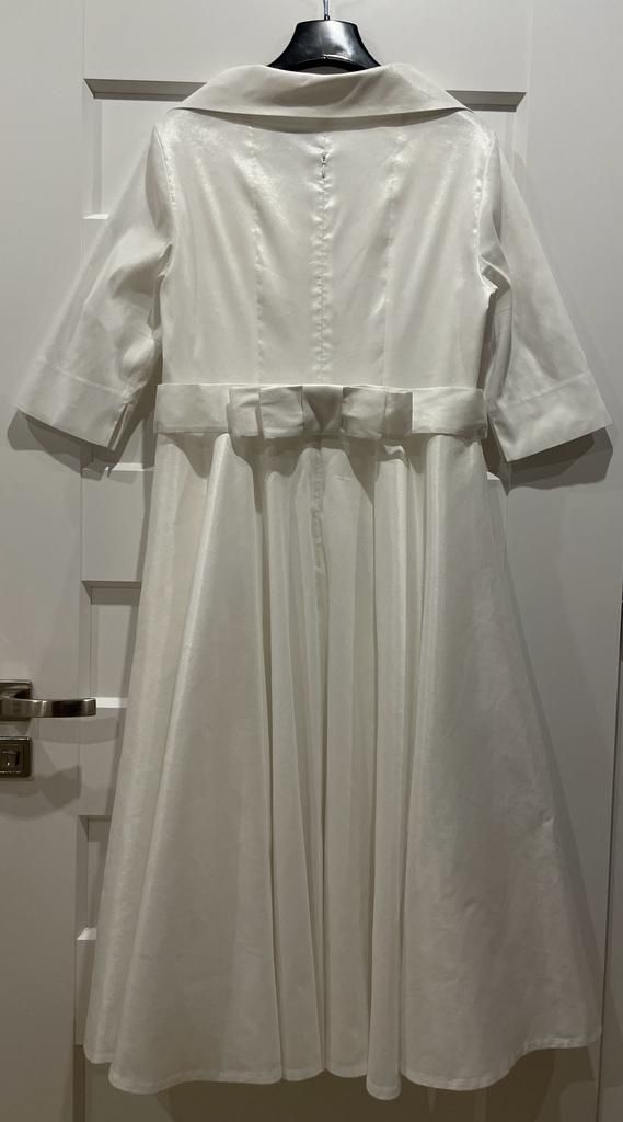 Wyjątkowa sukienka ślubna w stylu lat 50.