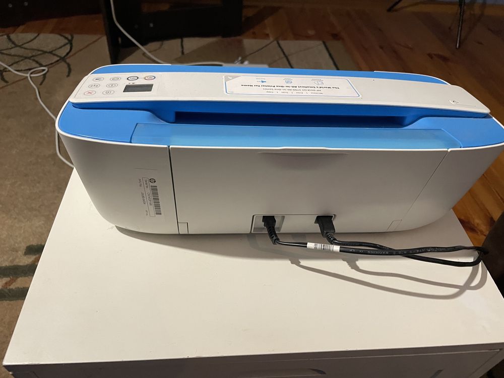Продам струйный принтер HP DeskJet 3720
