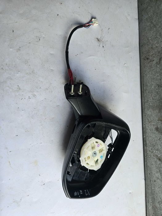 lusterko zewnętrzne Toyota Rav-4 V 12 pin 2018-